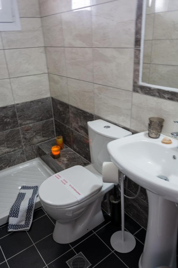 Vila Aleka Néoi Póroi Luaran gambar